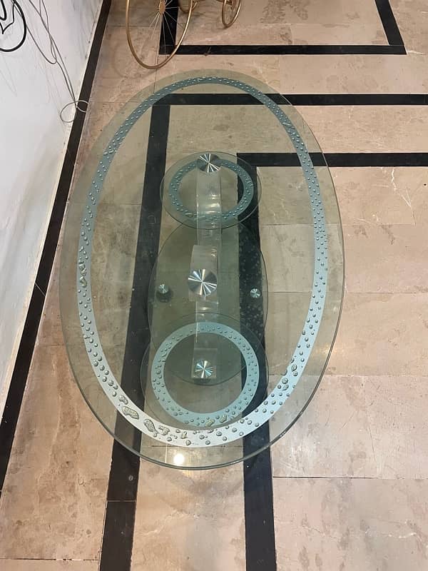 centre table for sale in good condition 3
