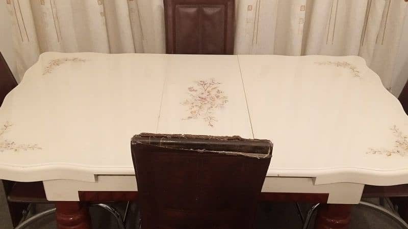 dining table for sell 0