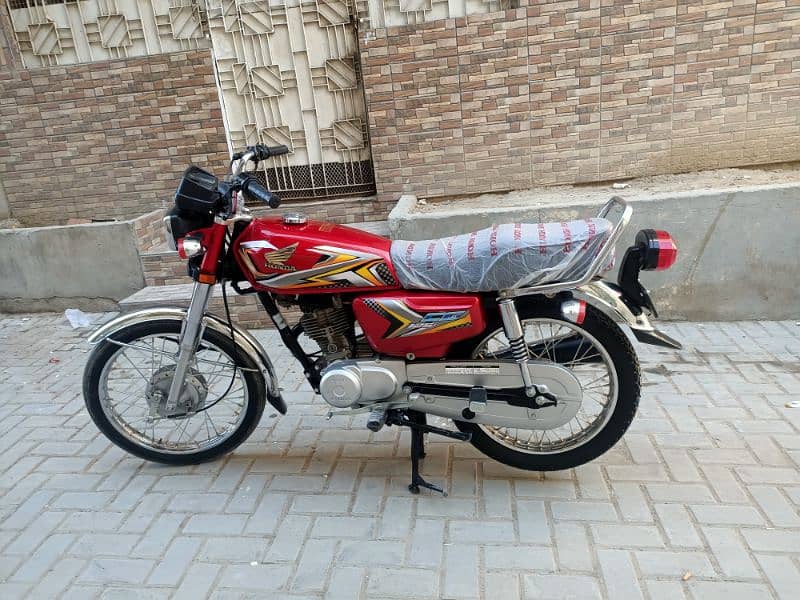 honda cg 125 2024/2025 model Karachi number 1