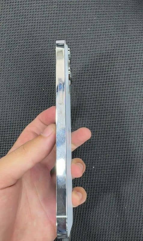 iphone 13 pro max pta 94% health.                     x 11 12 13 15 16 2