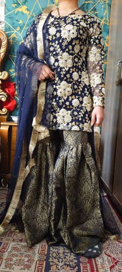 Formal dress Medium size brand new