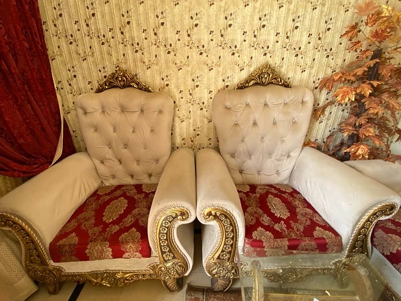 VELVET SOFA 5 SEATER WITH TABLE 1