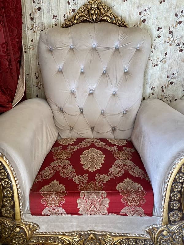 VELVET SOFA 5 SEATER WITH TABLE 4