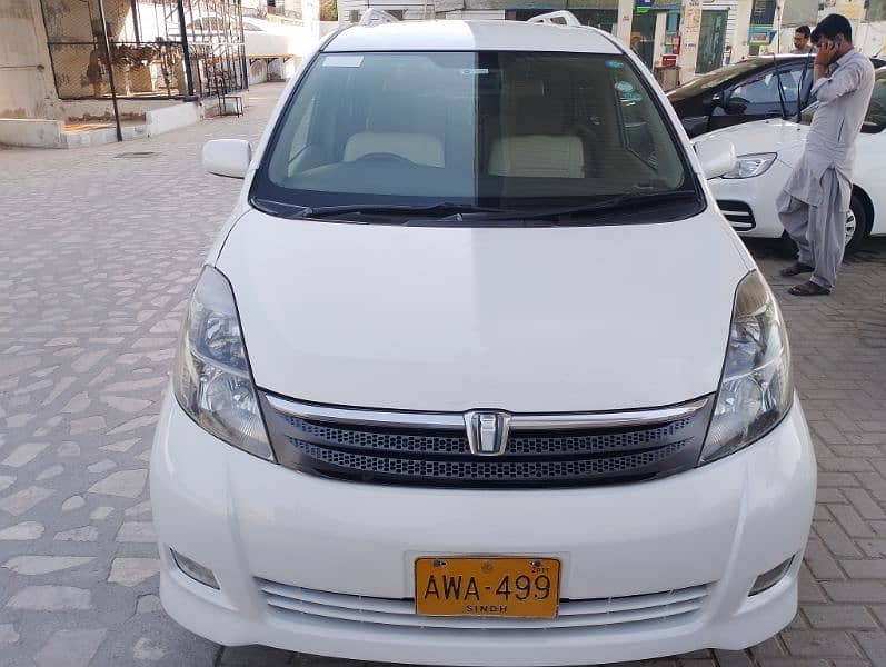 Toyota ISIS 2006 0