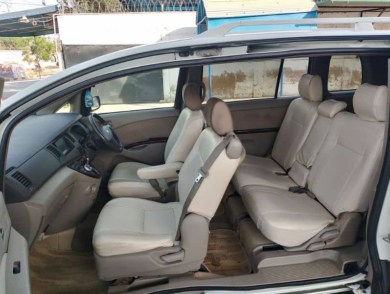 Toyota ISIS 2006 10