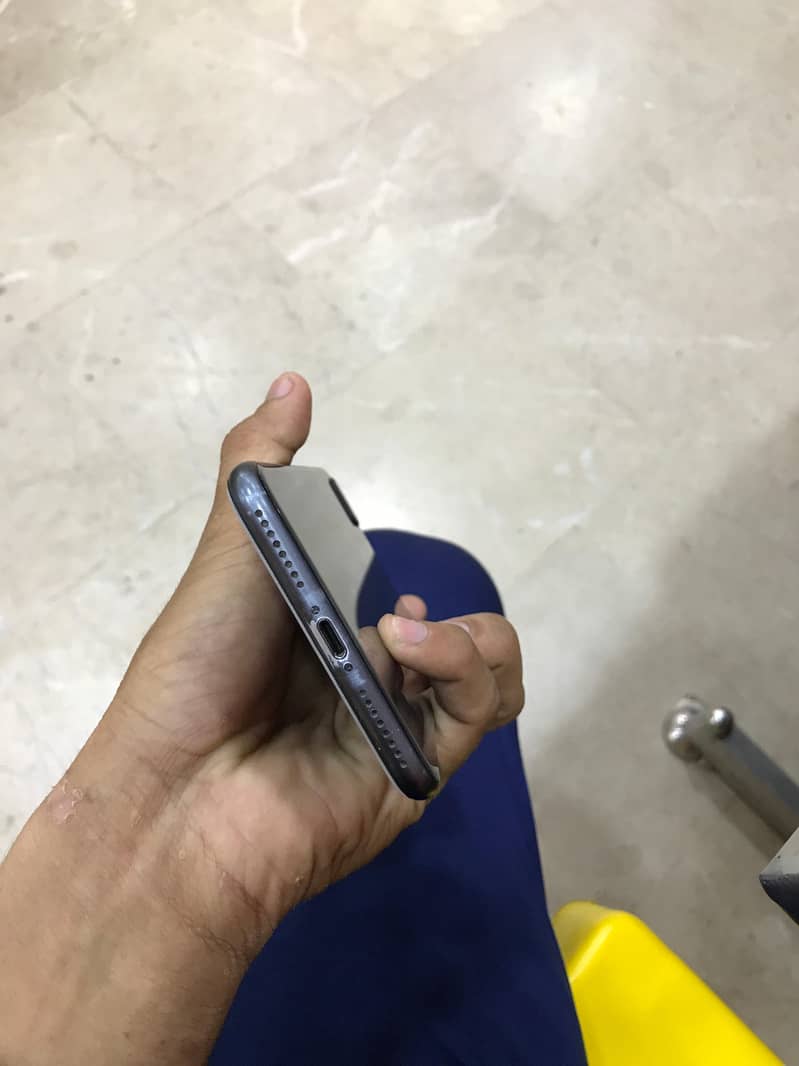 i phone 8 plus 1