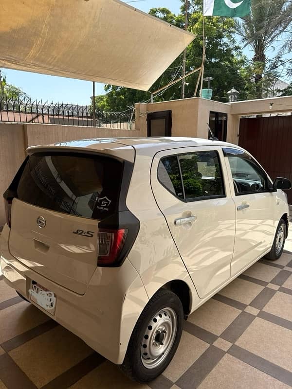 Daihatsu Mira 2024 2