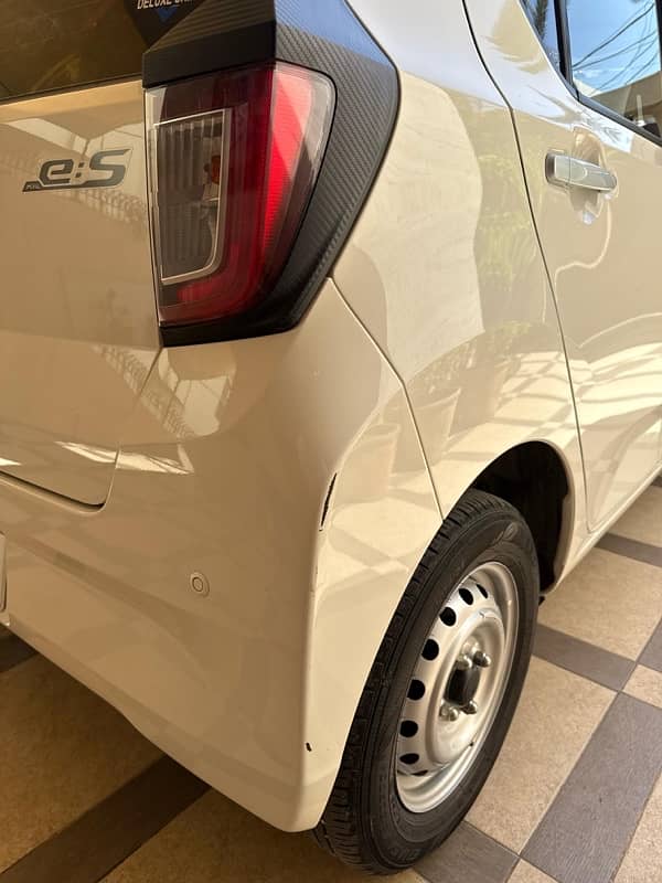 Daihatsu Mira 2024 4