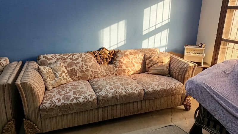 Designer 7 Seater Sofa set + 2 tables + Child 2 beds 0