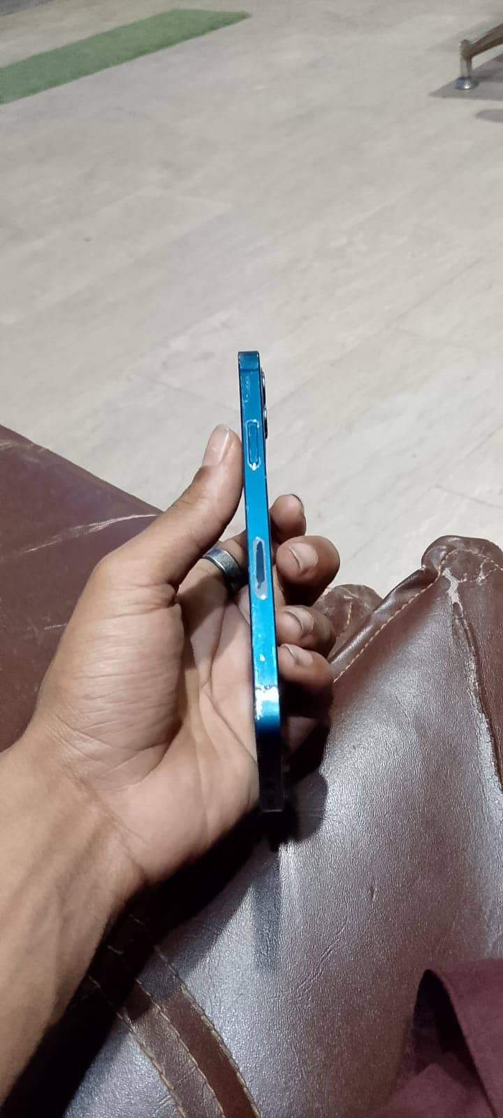 Apple iPhone 12 1