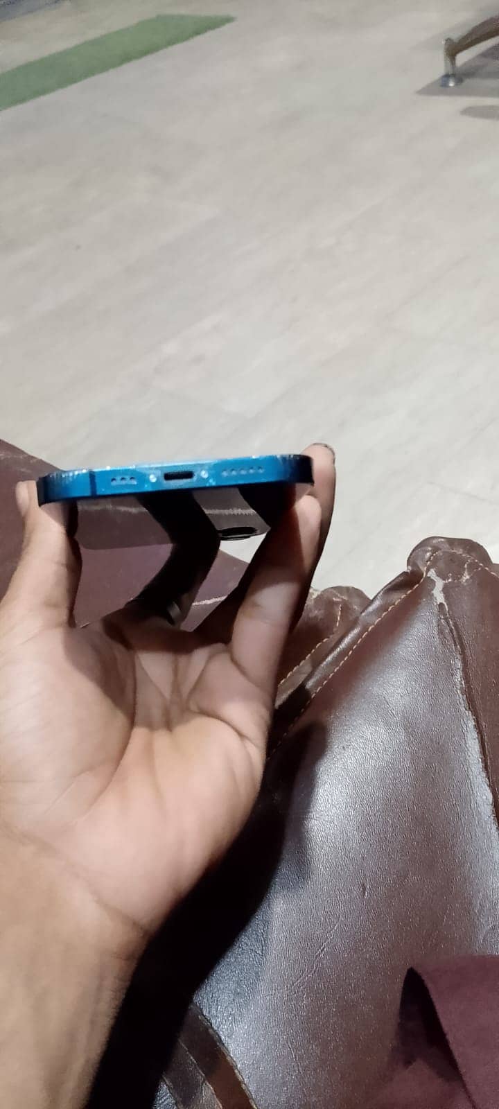 Apple iPhone 12 2