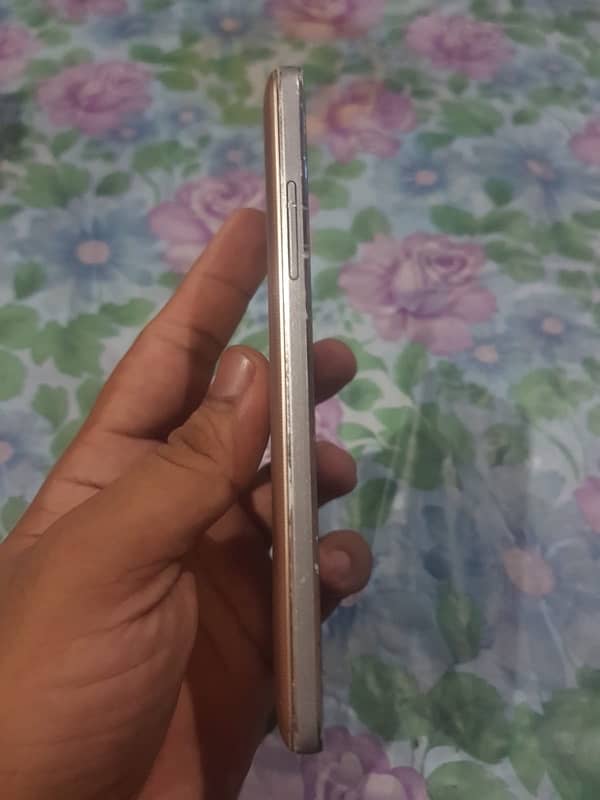 Sumsung galaxy grand prime plus 2
