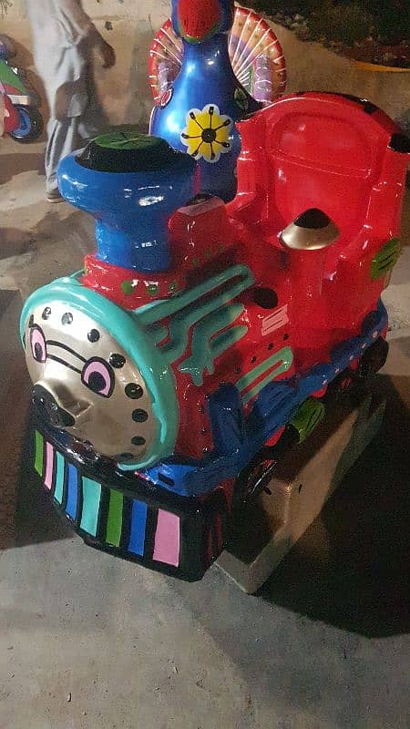 Swing Rides |  Toyland | Kid Ride | Token / Rides / jumping caslte 10