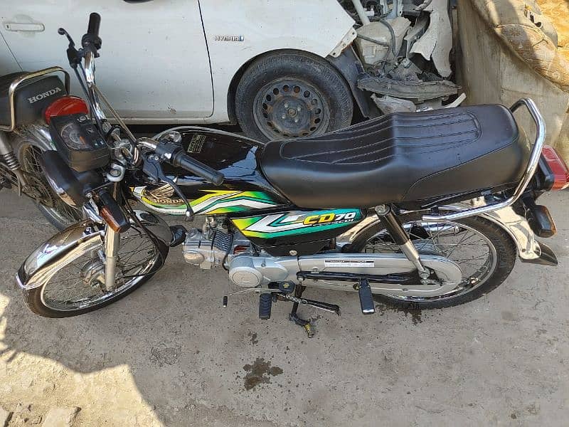 Honda 70 black 2022 end 2023 register 0