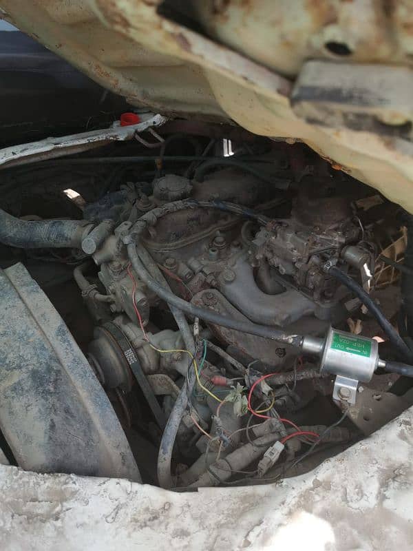 toyota hiace hai katwa k shahzor ma tyar karwaya ha 4