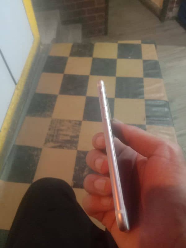 i phone 7s only batrry change 1