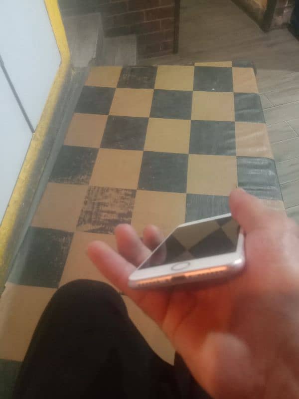 i phone 7s only batrry change 2