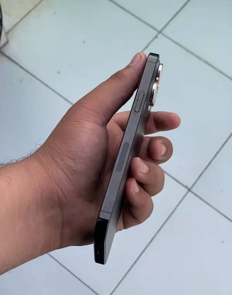 i phone 14 pro max jv 1