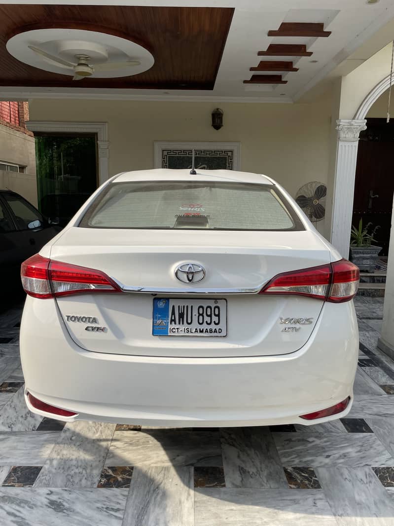 Toyota Yaris 1.3 ATIV 2022 Model Total Genuine. 1