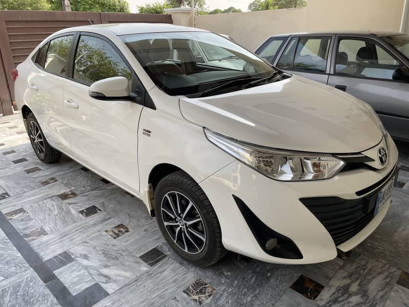 Toyota Yaris 1.3 ATIV 2022 Model Total Genuine. 2