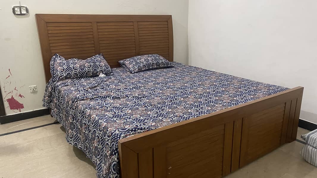 King Size Bed 0