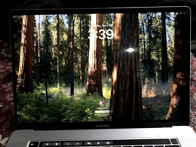 MacBook pro 2019 4