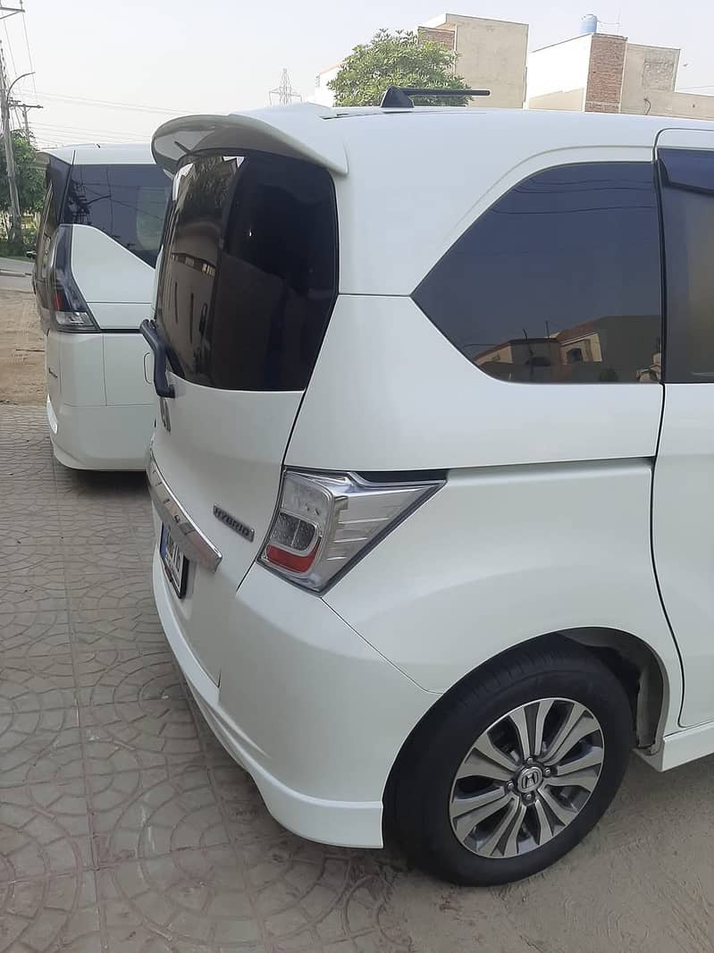 Honda Freed Hybrid 2013/19 7