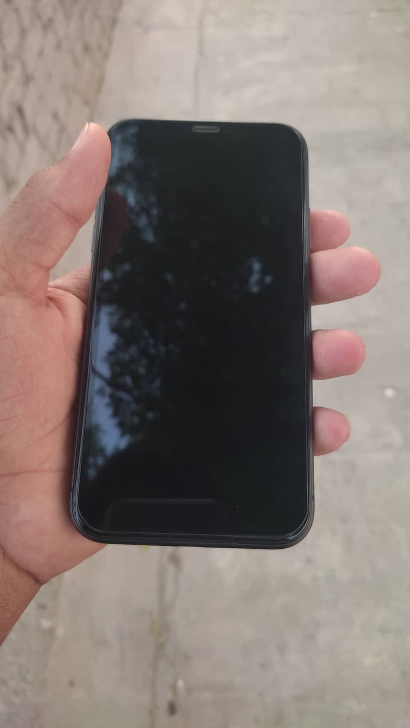 Apple iPhone 11 1