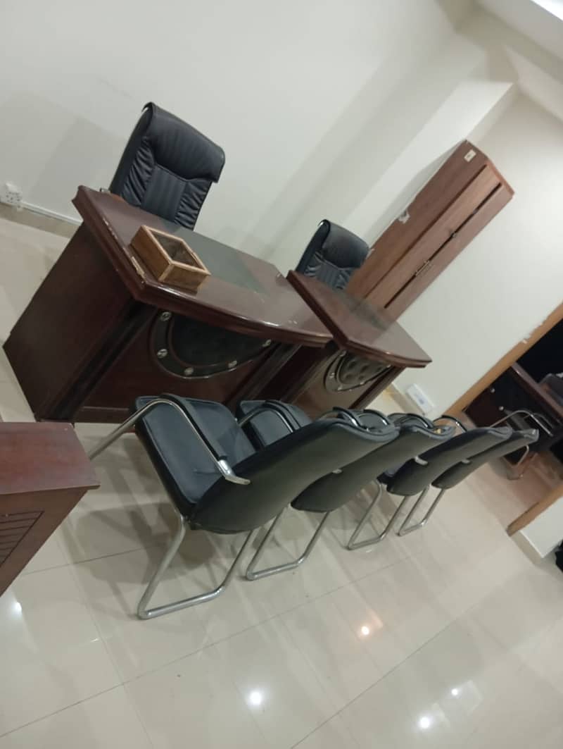 For Sale Resonable Price Office table with chairs 1