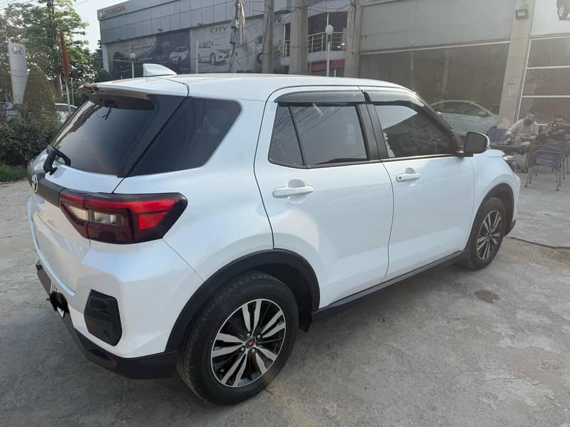 Toyota Raize 2024 4