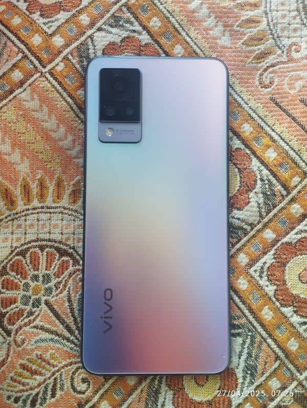 vivo v21 8+4 256 mobil battery 100% v good condation mobil 9/10 3