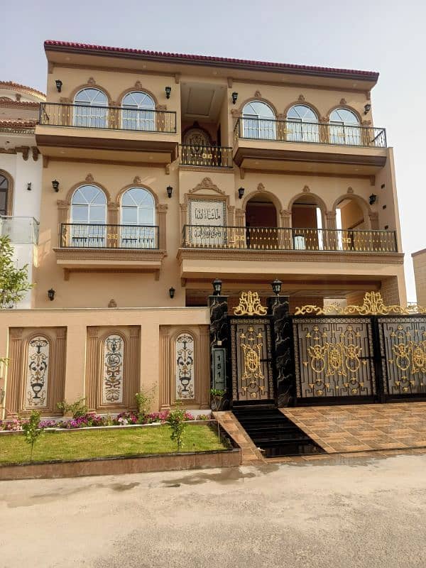 10 Marla Brand New House For Sale in Bismillah housing scheme 0