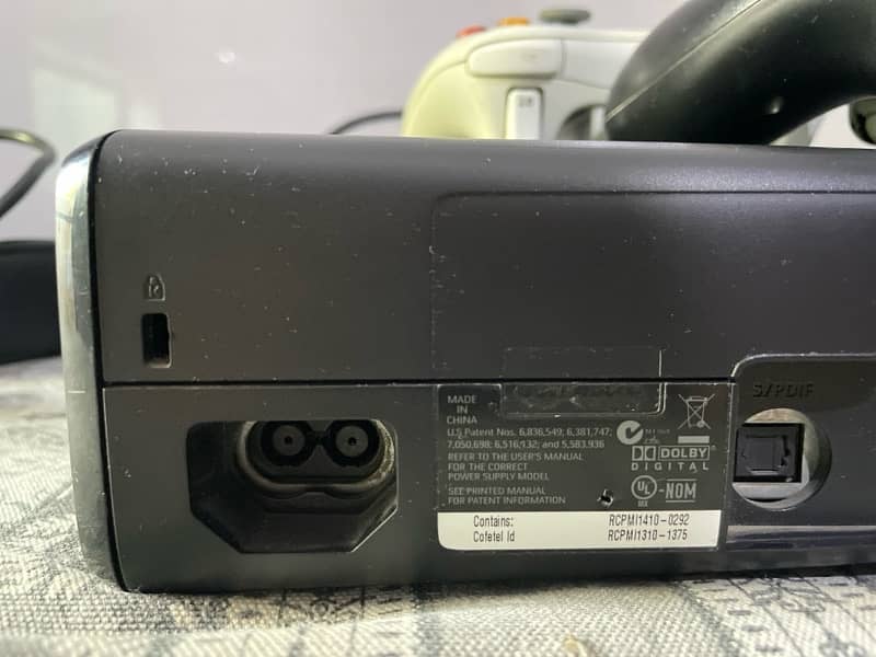 Xbox 360 Slim Jtag with 77 games installed. Like a new. 3