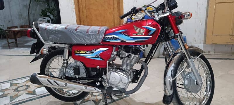 Honda cg 125 Whatsapp number 03153230999 4