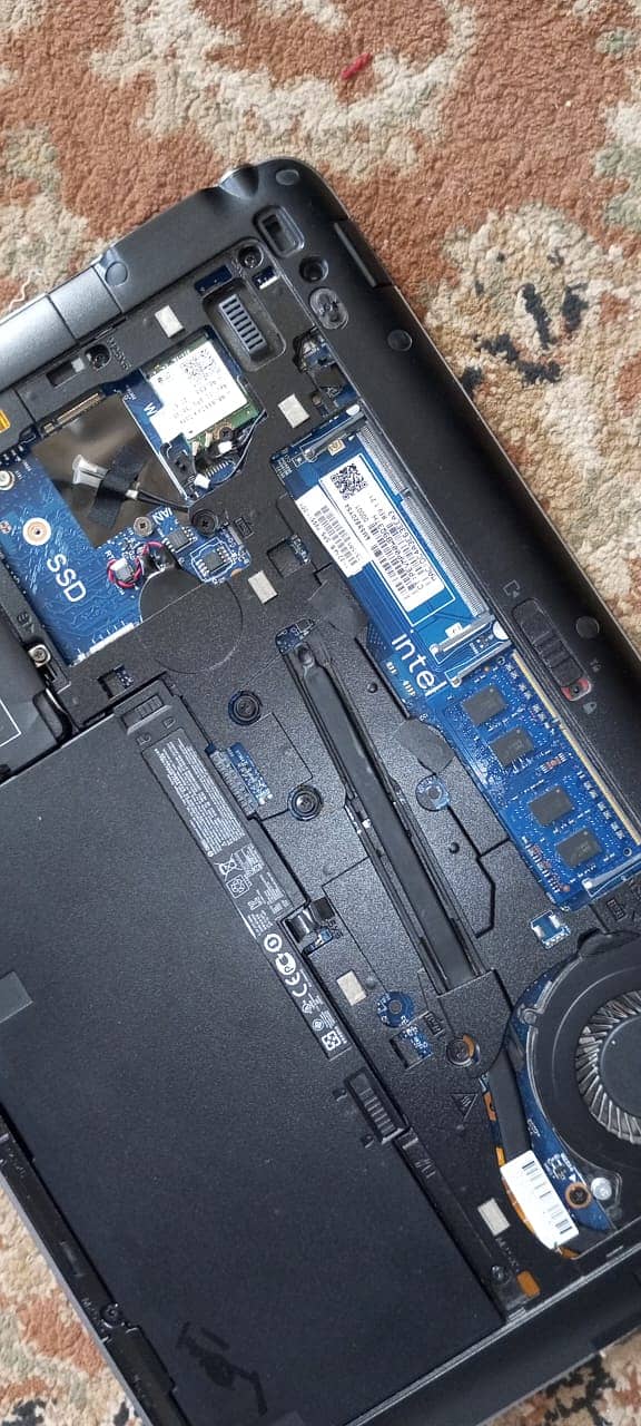 HP EliteBook 840 G2 – Core i5 5th Gen | 8GB RAM | 128GB SSD 9