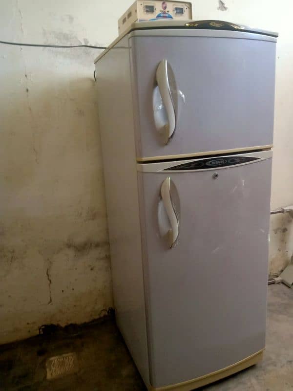 waves Refrigerator, genuine condition 9/10 0