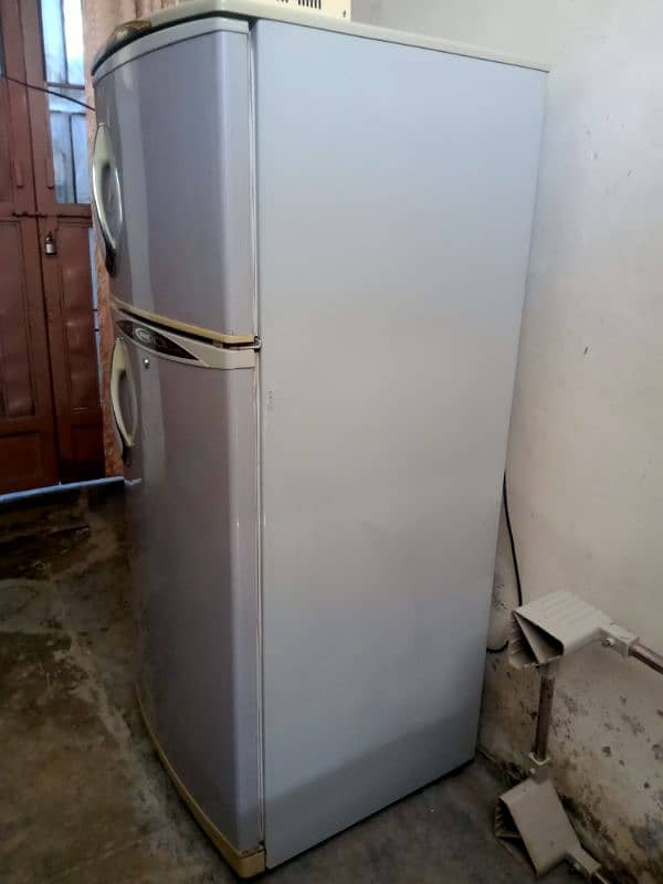 waves Refrigerator, genuine condition 9/10 1