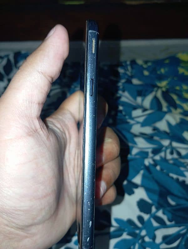 Samsung j5 prime 2/16 storage Dual SIM PTA aaproved official 5