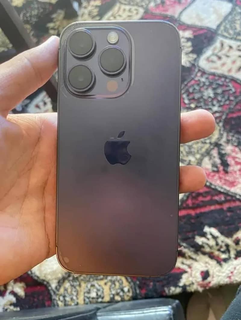 Apple iPhone 14 Pro 1