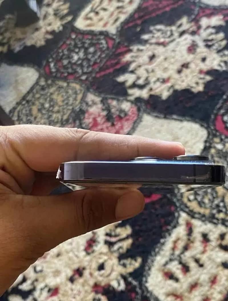 Apple iPhone 14 Pro 2