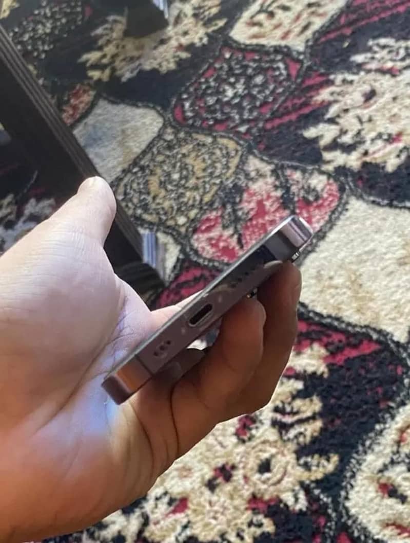 Apple iPhone 14 Pro 3