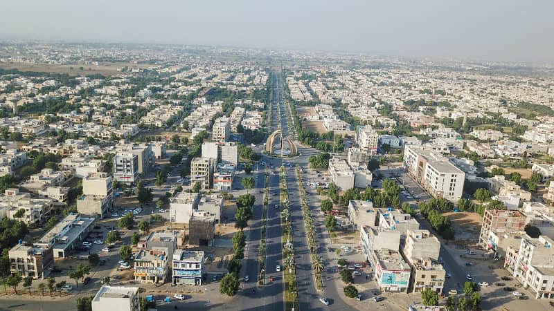 Facing Park Premium Location 10 Marla Plot For Sale In LDA Approved Area Phase 1 Bahria Orchard Raiwind Road Lahore. 7