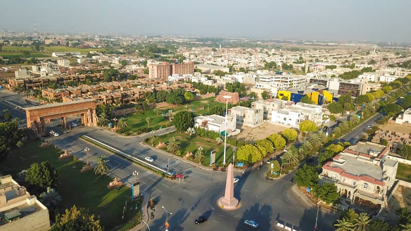 Facing Park Premium Location 10 Marla Plot For Sale In LDA Approved Area Phase 1 Bahria Orchard Raiwind Road Lahore. 20
