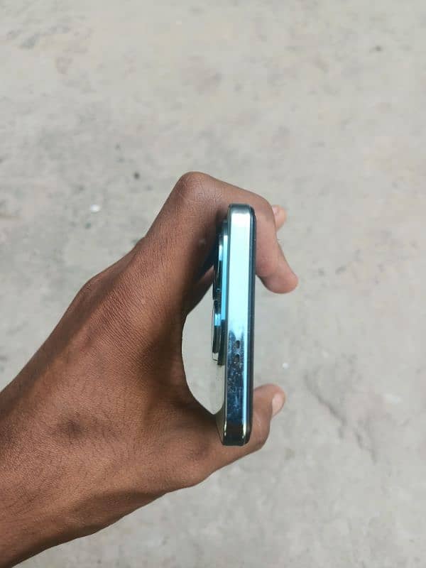10/10 all ok with box charger infinix hot 40 8+8 256G 3