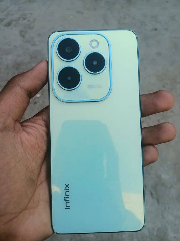 10/10 all ok with box charger infinix hot 40 8+8 256G 5