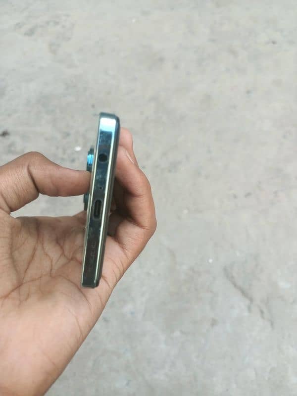 10/10 all ok with box charger infinix hot 40 8+8 256G 6