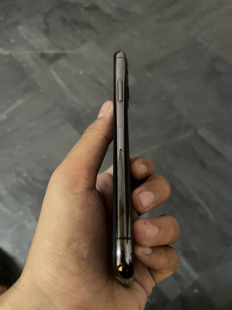 Iphone 11 pro for sale 1