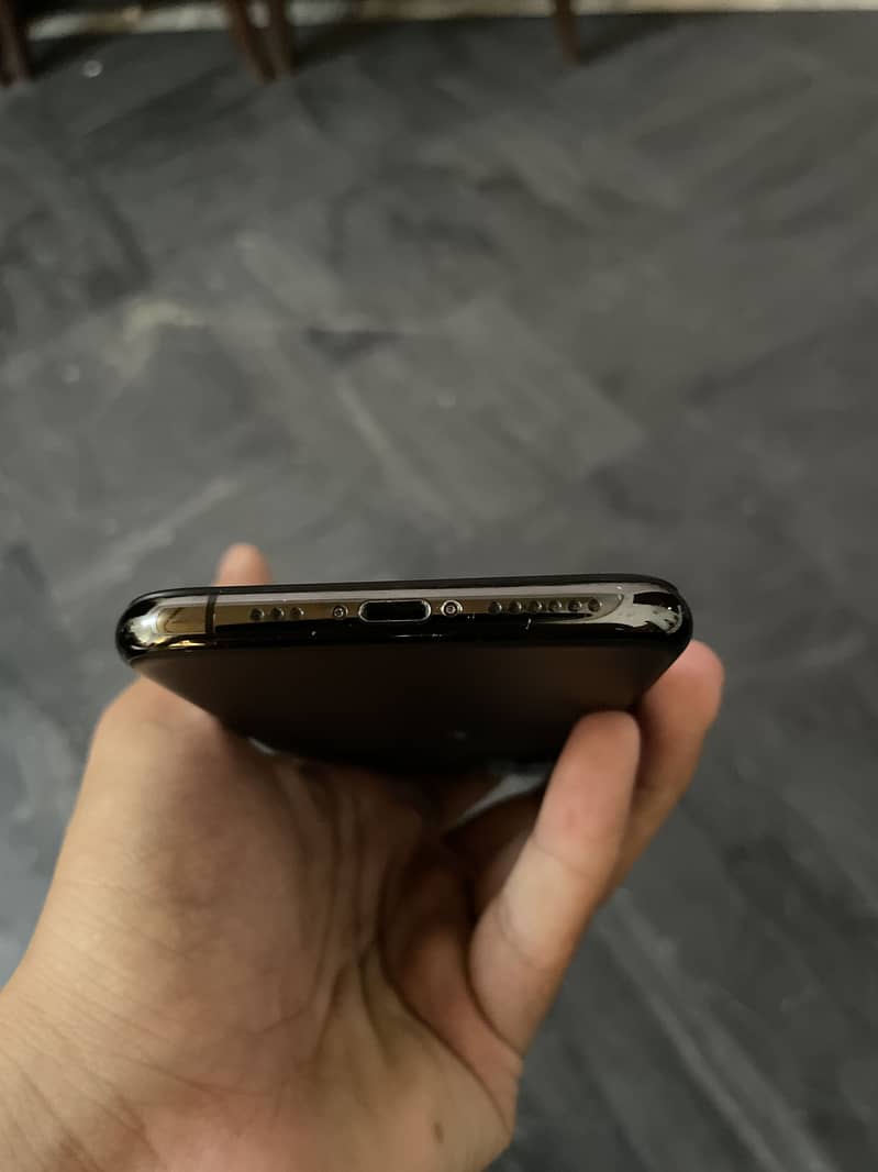 Iphone 11 pro for sale 4