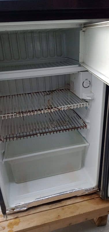 Orient Refrigerator (03126165645) 2