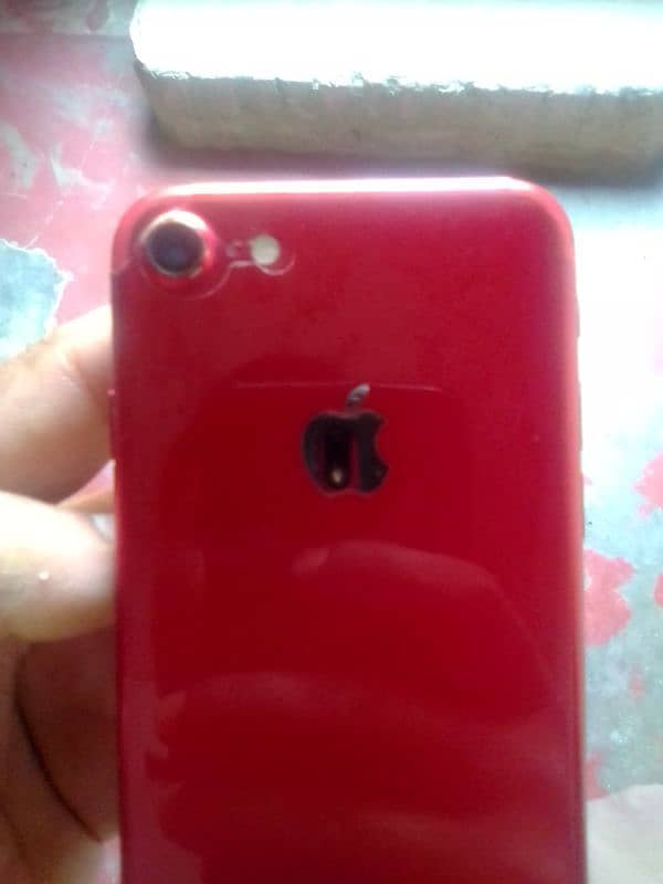 iPhone 7 red eddition 1